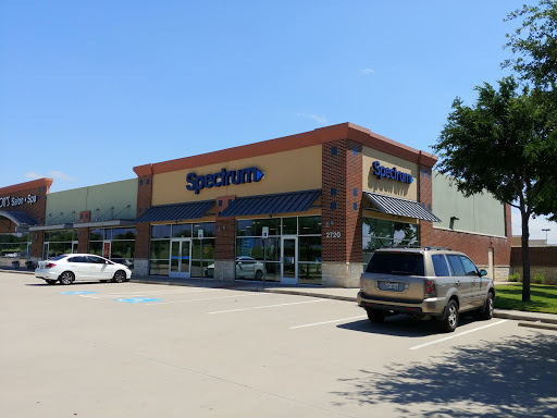 Shopping Mall «Shops at Vineyard Village», reviews and photos, 2800 Texas 121 Business, Euless, TX 76039, USA