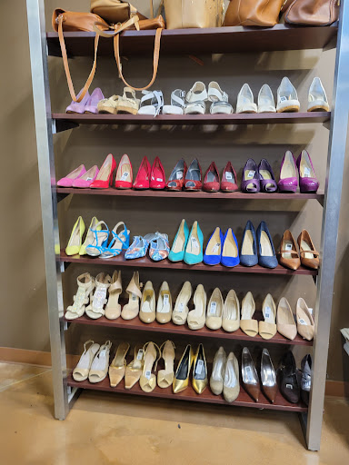 Thrift Store «Second Editions (Goodwill Outlet)», reviews and photos