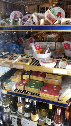 General Store «Carmel Highlands General Store», reviews and photos, 70 CA-1, Carmel-By-The-Sea, CA 93923, USA