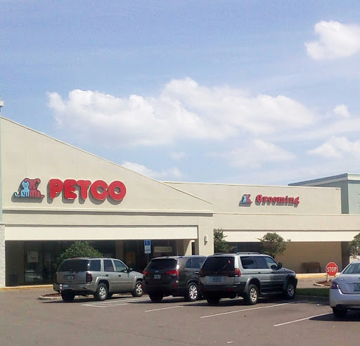 Pet Supply Store «Petco Animal Supplies», reviews and photos, 13127 N Dale Mabry Hwy, Tampa, FL 33618, USA