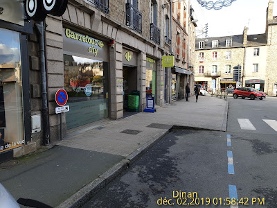 Carrefour City à Dinan