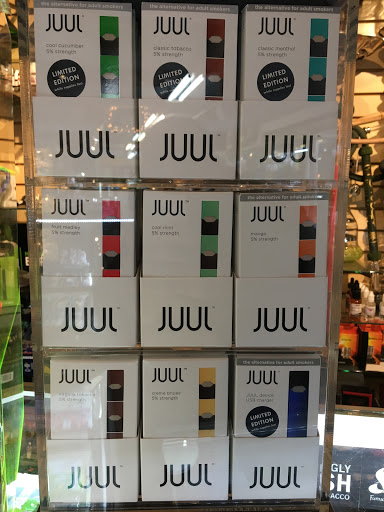 Body Piercing Shop «Vibes Smoke Shop & Piercing», reviews and photos, 1222 El Camino Real, Redwood City, CA 94061, USA