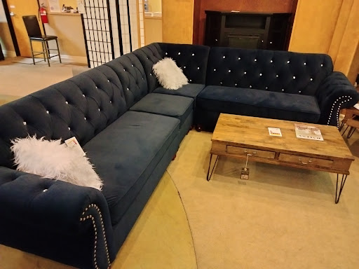 Bedroom Furniture Store «Furniture & Mattress World», reviews and photos, 4020 E Thomas Rd, Phoenix, AZ 85018, USA