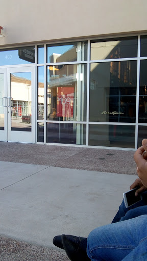Eddie Bauer Outlet, 6800 N 95th Ave #440, Glendale, AZ 85305, USA, 