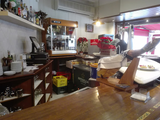 Información y opiniones sobre Song de Hellín