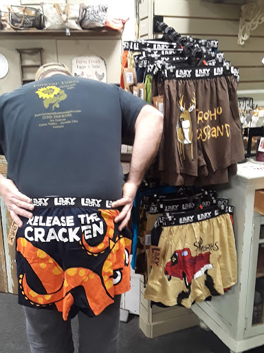 Florist «Forever Yours Flowers & Gifts», reviews and photos, 10934 Combie Rd #116, Auburn, CA 95602, USA