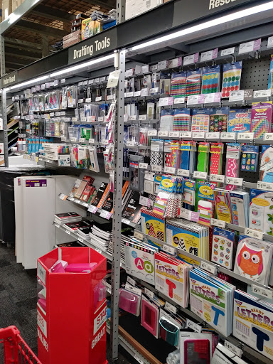 Office Supply Store «Staples», reviews and photos, 270 Upland Square Dr, Pottstown, PA 19464, USA