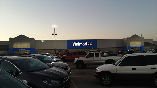 Department Store «Walmart Supercenter», reviews and photos, 400 Northfield Dr, Brownsburg, IN 46112, USA
