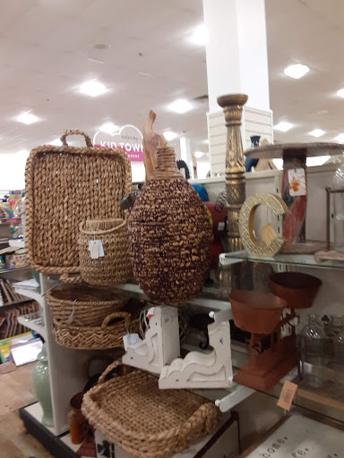 Department Store «HomeGoods», reviews and photos, 60 Everett St, Allston, MA 02134, USA