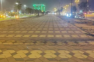 ممشى طريق الملك سعود image