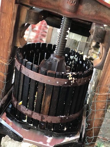 Produce Market «Washington Fruit Place At Barrett Orchards», reviews and photos, 1209 Pecks Canyon Rd, Yakima, WA 98908, USA