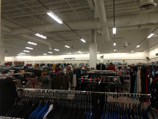 Department Store «Nordstrom Rack at The Block Northway», reviews and photos, 8031 McKnight Rd, Pittsburgh, PA 15237, USA