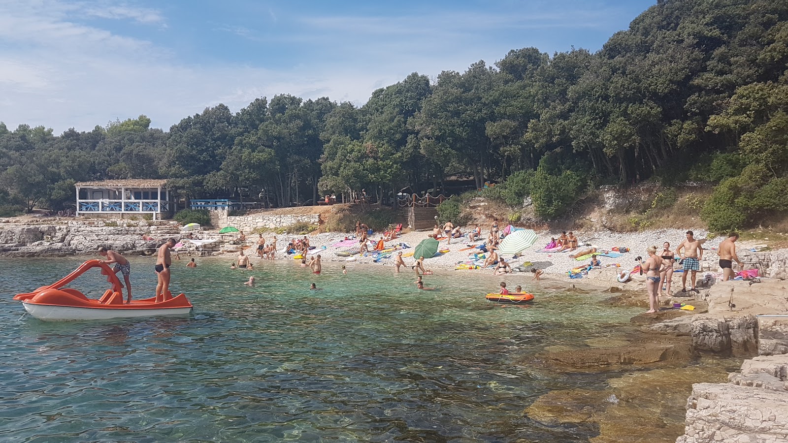 Foto von Skrila beach - empfohlen für Familienreisende mit Kindern