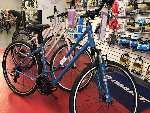 Sporting Goods Store «Durst Cycle and Fitness», reviews and photos, 1112 W University Ave, Urbana, IL 61801, USA