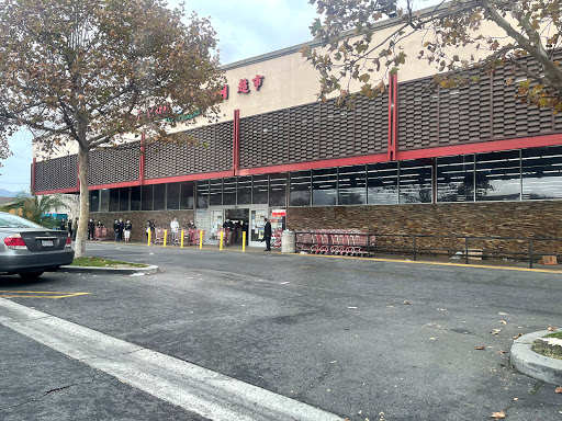 Asian Grocery Store «Hoa Binh Rosemead Supermarket», reviews and photos, 8235 Garvey Ave, Rosemead, CA 91770, USA