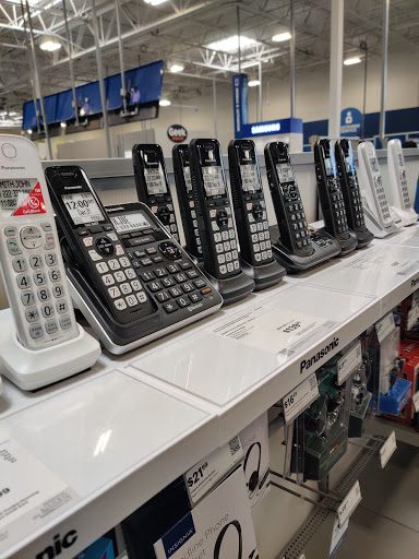 Shopping Mall «Newport Plaza», reviews and photos, 125 Eighteenth St, Jersey City, NJ 07310, USA