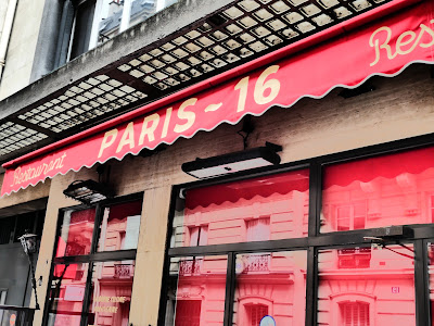 Restaurant 16 avenue à Paris