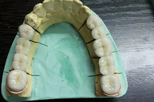 Natural Dental Art image