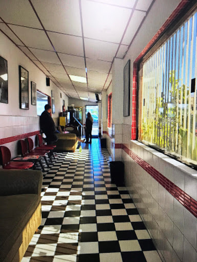 Car Wash «Klassic Car Wash & Detail Center», reviews and photos, 1801 Long Beach Blvd, Long Beach, CA 90806, USA