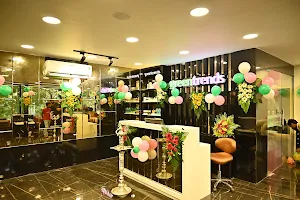 Green Trends Unisex Hair & Style Salon image