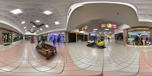 Shopping Mall «South Mall», reviews and photos, 3300 Lehigh St, Allentown, PA 18103, USA