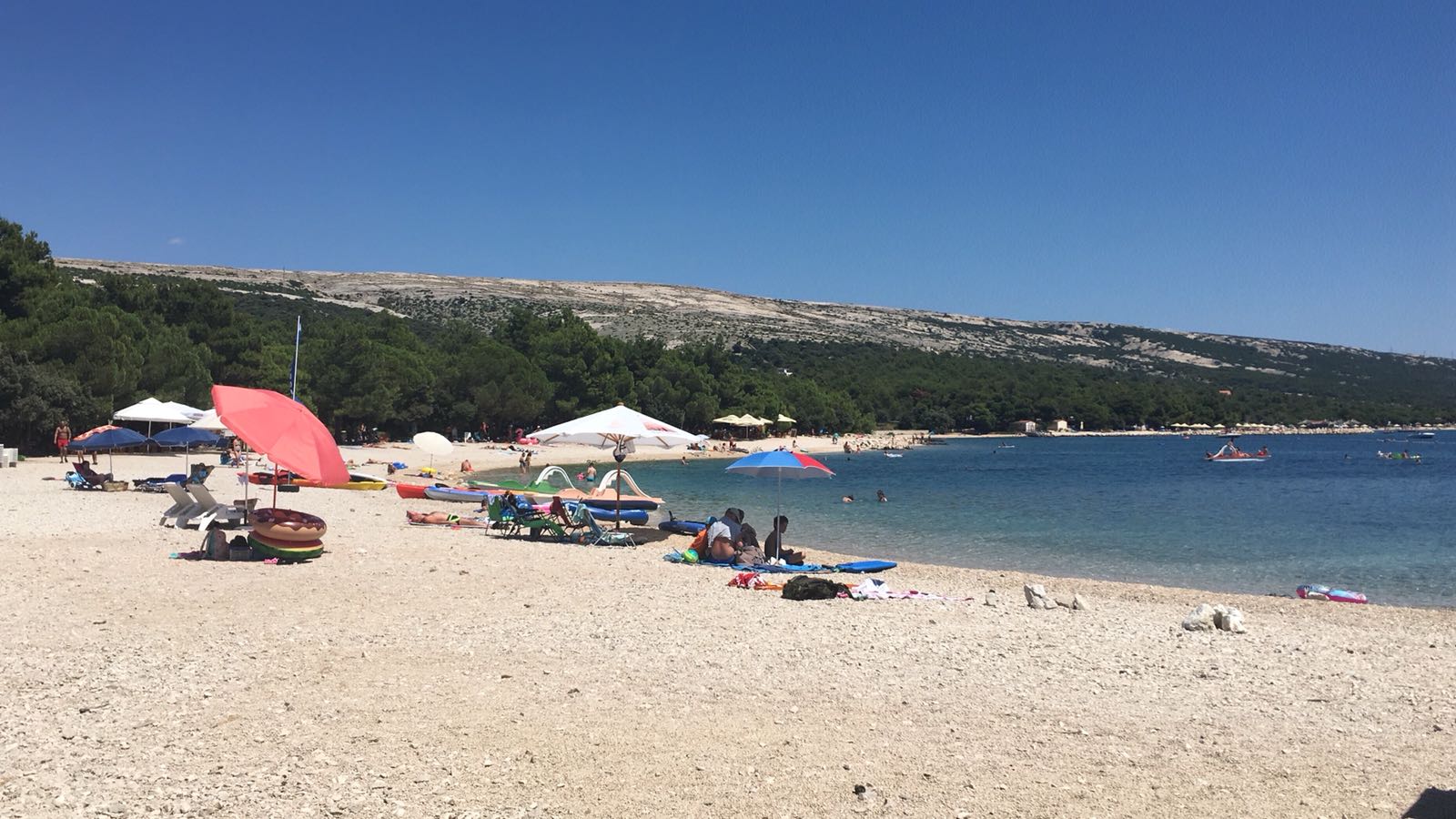 Foto av Simuni III beach med hög nivå av renlighet