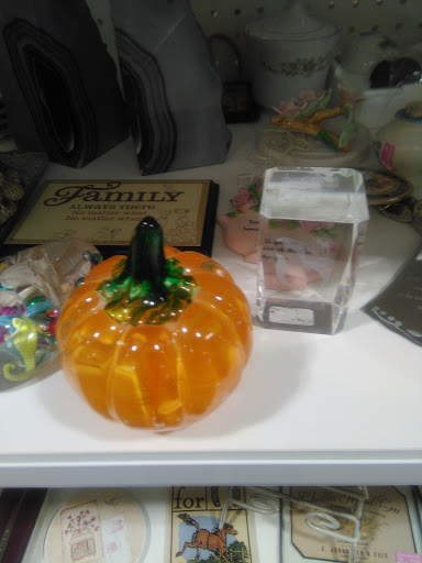 Thrift Store «Goodwill - Maple Grove: Dunkirk Lane N», reviews and photos, 9530 Dunkirk Ln N, Maple Grove, MN 55311, USA