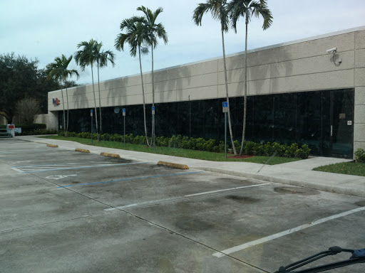 Shipping and Mailing Service «FedEx Ship Center», reviews and photos, 10501 Commerce Pkwy, Miramar, FL 33025, USA