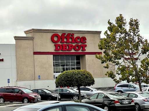 Office Depot, 3535 Hollis St, Emeryville, CA 94608, USA, 