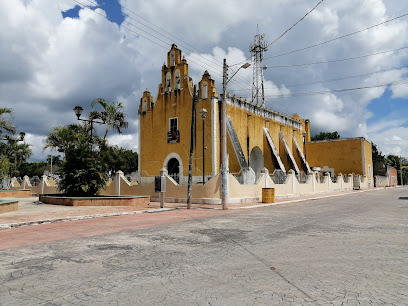 Mercado Municipal de Tepakán, Yucatán.