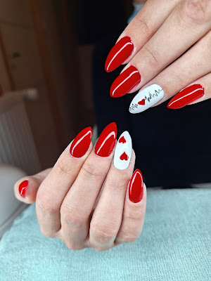 Ongles Amande'In à Bannalec