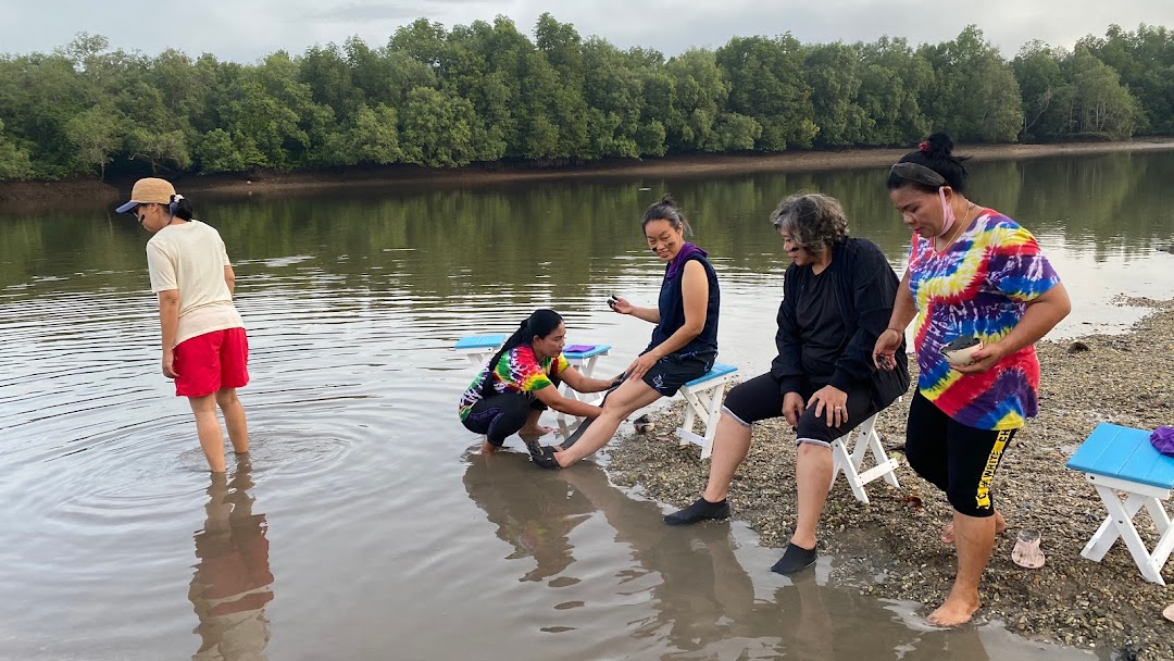 หาดทรายร้อน