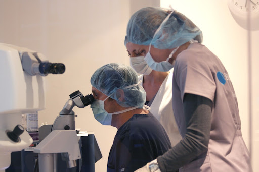 Benjamin Eye Institute Ophthalmologist Cataract LASIK experts image