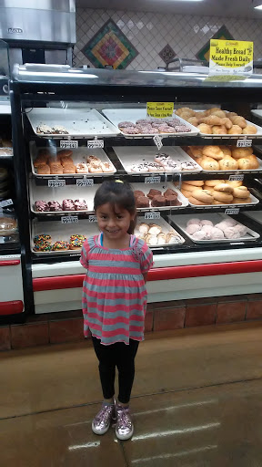 Supermarket «Vallarta Supermarkets», reviews and photos, 3112 N Dinuba Blvd, Visalia, CA 93291, USA