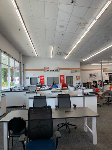 Office Supply Store «Staples», reviews and photos, 465 Tuckahoe Rd, Yonkers, NY 10710, USA