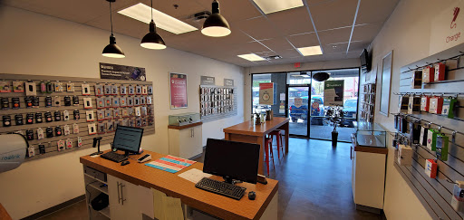 Mobile Phone Repair Shop «CPR Cell Phone Repair Phoenix - Central», reviews and photos, 2827 N Central Ave, Phoenix, AZ 85004, USA