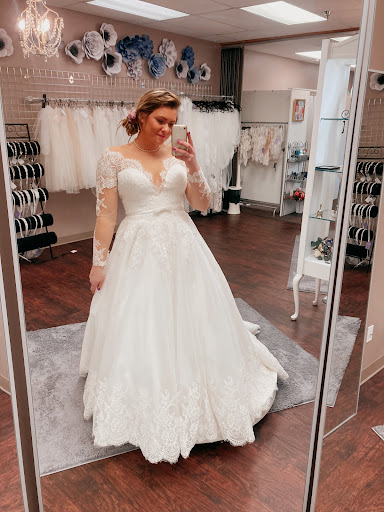 Bridal Shop «Bridal Aisle Off the Rack Boutique & Consignment», reviews and photos, 308 5th Ave SE, Osseo, MN 55369, USA