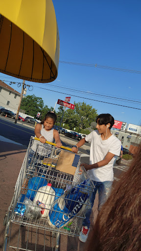 Supermarket «Los Amigos Fine Fare Supermarket», reviews and photos, 100 Somerset St, North Plainfield, NJ 07060, USA
