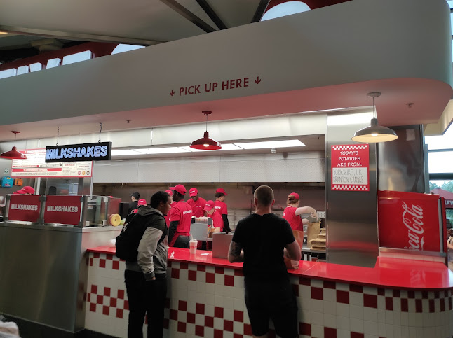 Comments and reviews of Five Guys Trafford Centre