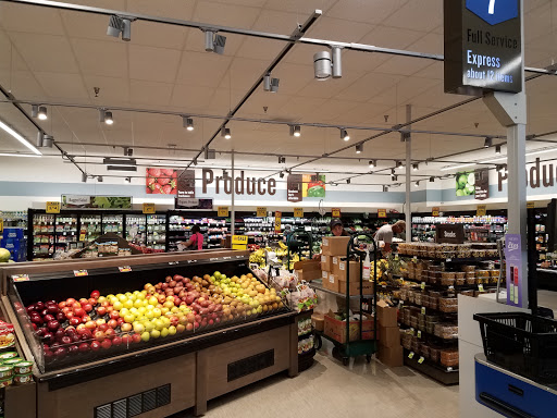 Grocery Store «Food Lion», reviews and photos, 5209 Plaza Dr, Hopewell, VA 23860, USA