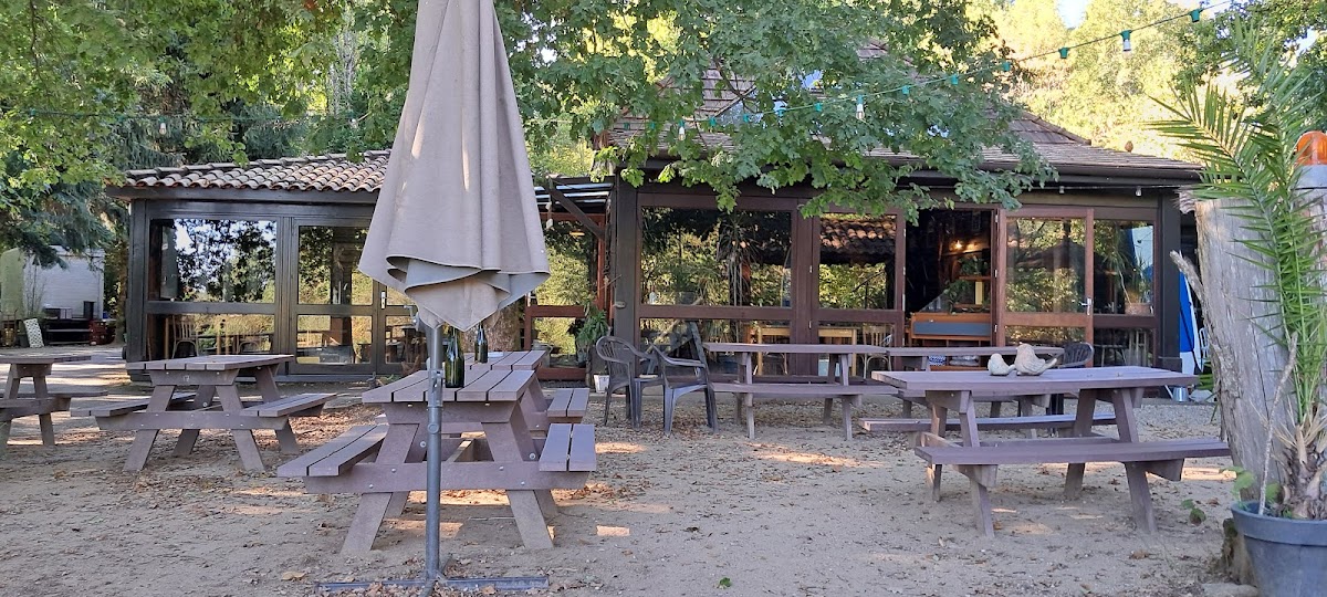 Camping de L'Etang / La table du Lindois à Le Lindois (Charente 16)