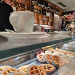 Photo n°3 de l'avis de Domenico. fait le 18/02/2024 à 17:24 sur le  Bar Frattina à Rome