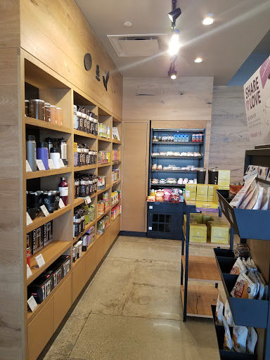 Coffee Shop «The Coffee Bean & Tea Leaf», reviews and photos, 321 Manhattan Beach Blvd, Manhattan Beach, CA 90266, USA