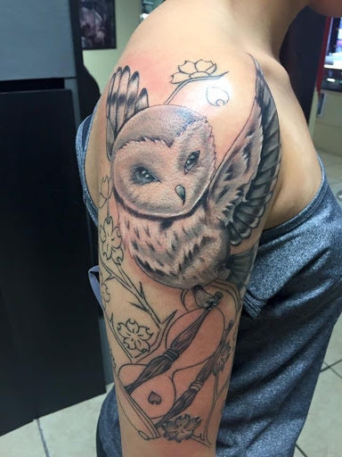 Explore tattoo ideas hands, creative tattoo ideas in Albuquerque, available at Tattoosbyfrankieg