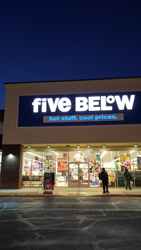 Five Below, 3269 Donnell Dr, District Heights, MD 20747, USA, 