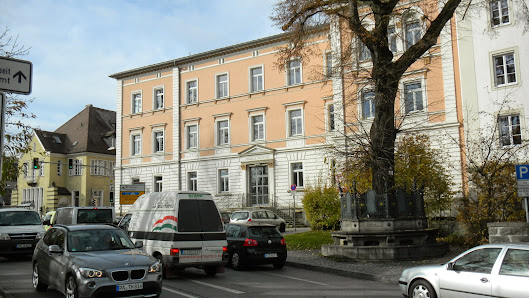 Mittelschule St. Nikola Nikolastraße 11, 94032 Passau, Deutschland