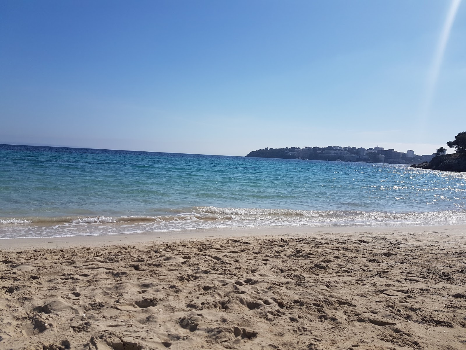 Φωτογραφία του Παραλία Πόρτο Νόβο - δημοφιλές μέρος μεταξύ λάτρεις της χαλάρωσης