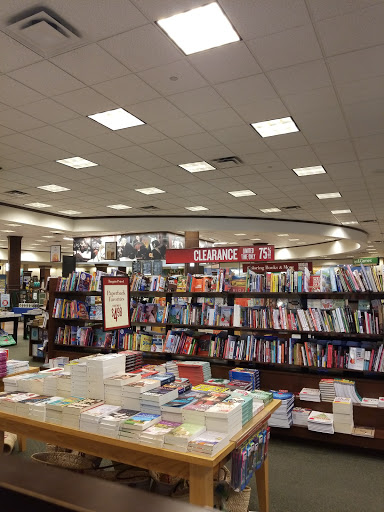 Book Store «Barnes & Noble», reviews and photos, 8136 W Bowles Ave, Littleton, CO 80123, USA