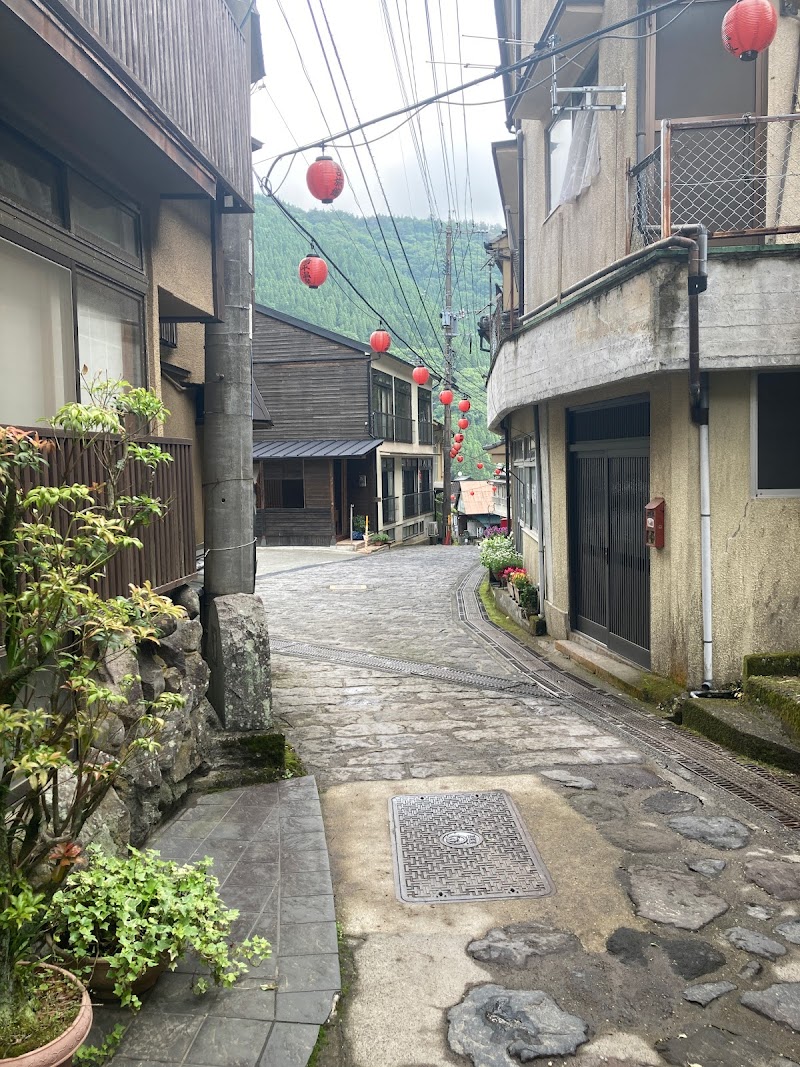 清流とほたるの宿 高尾荘