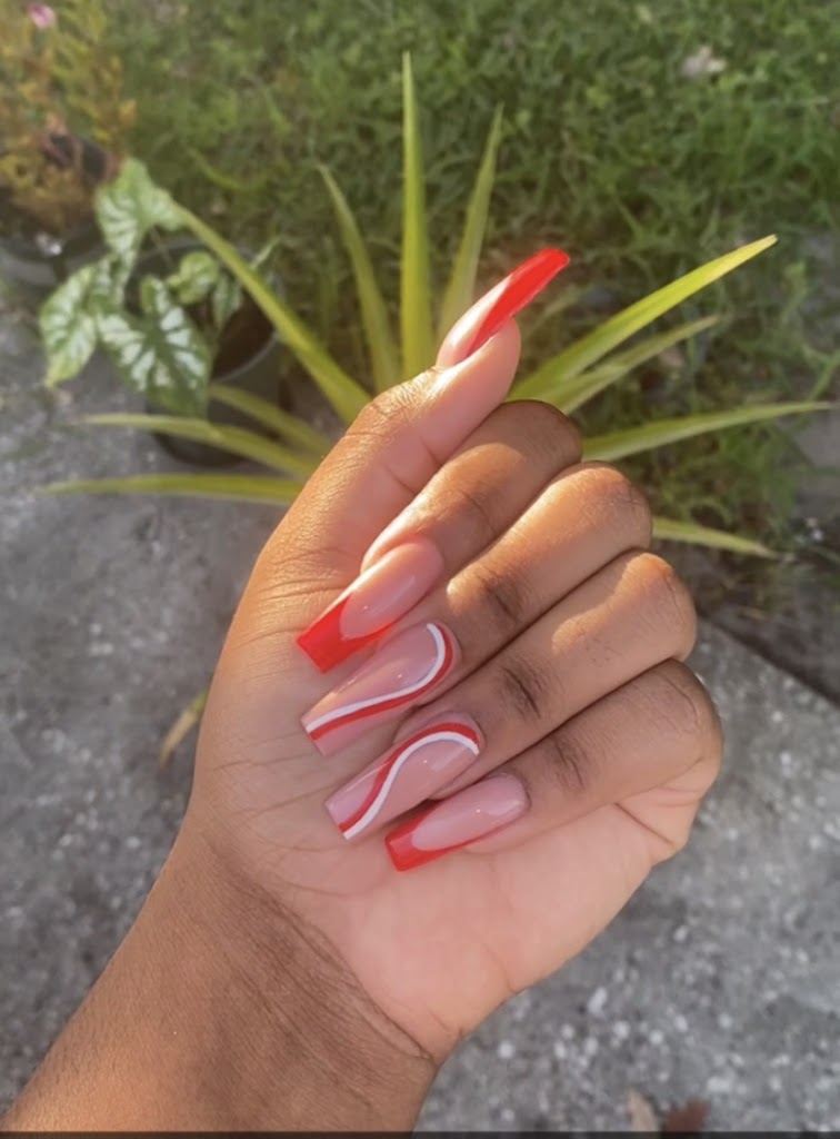 The Nail Lounge Salon 32707